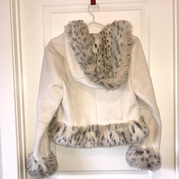 French Spy Faux Fur Coat - Picture 2 of 2
